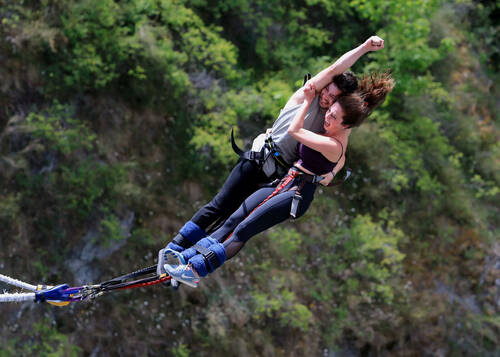 Adventures Bungee Jumping